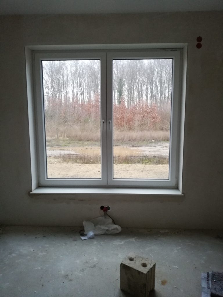 Fensterbank Sitzfenster im Wohnzimmer