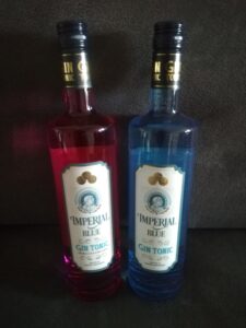 Imperial Blue Gin Tonic und Hibiscus Edition