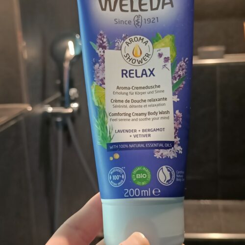 Testbericht zum Relax Aroma-Duschgel von Weleda (Influenster)