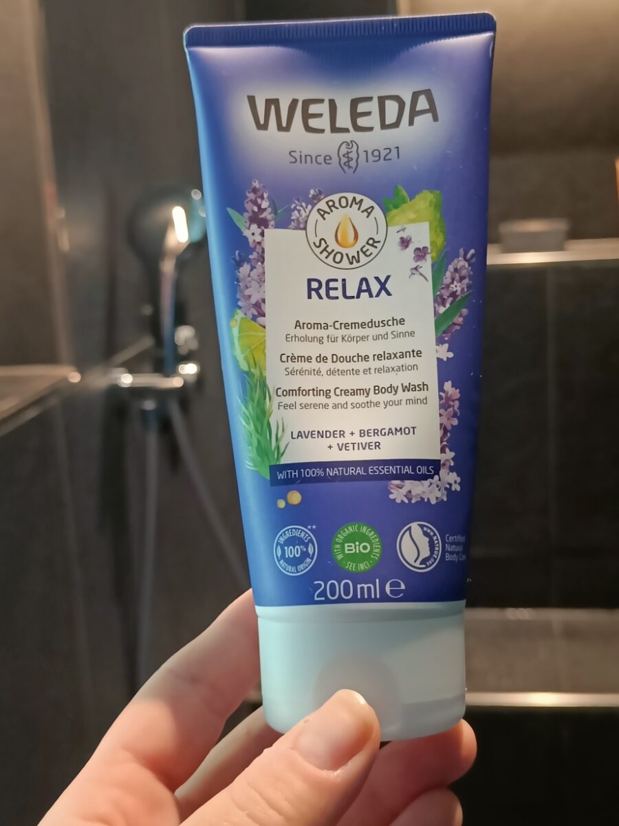 Testbericht zum Relax Aroma-Duschgel von Weleda (Influenster)